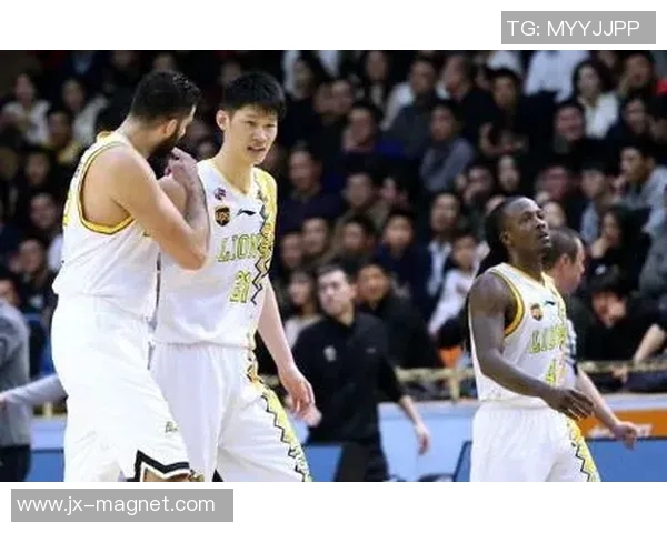 重庆网球队以92分稳居冠军赛积分榜首位展现强劲实力